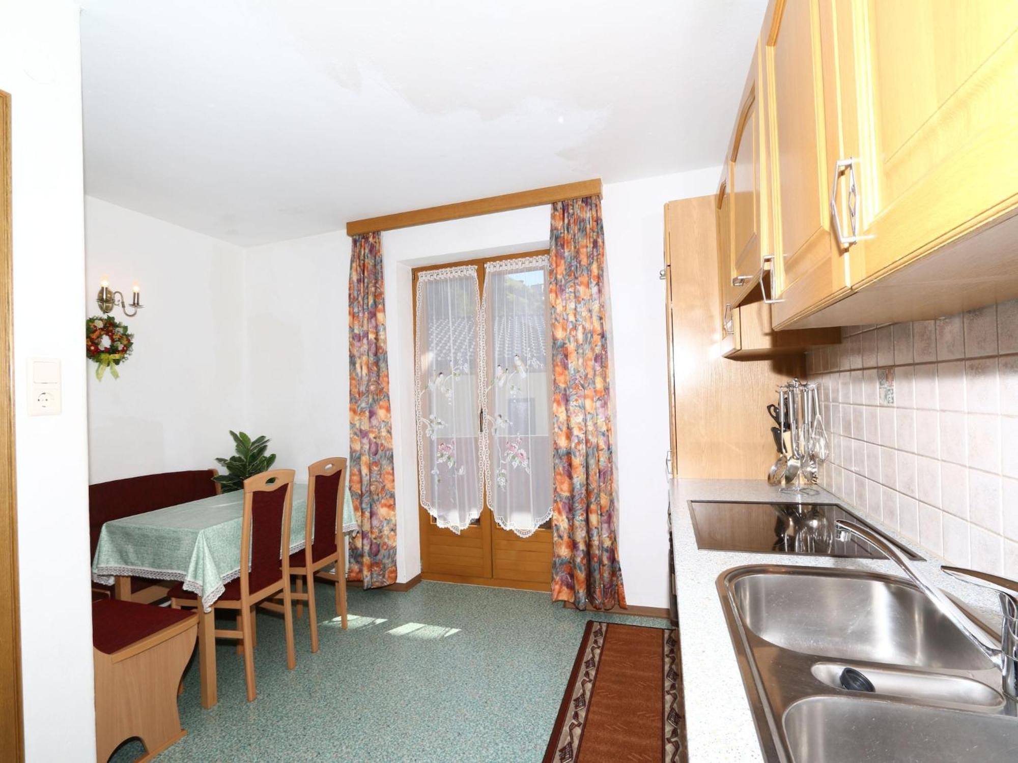 Apartment In Mayrhofen With A Balcony المظهر الخارجي الصورة