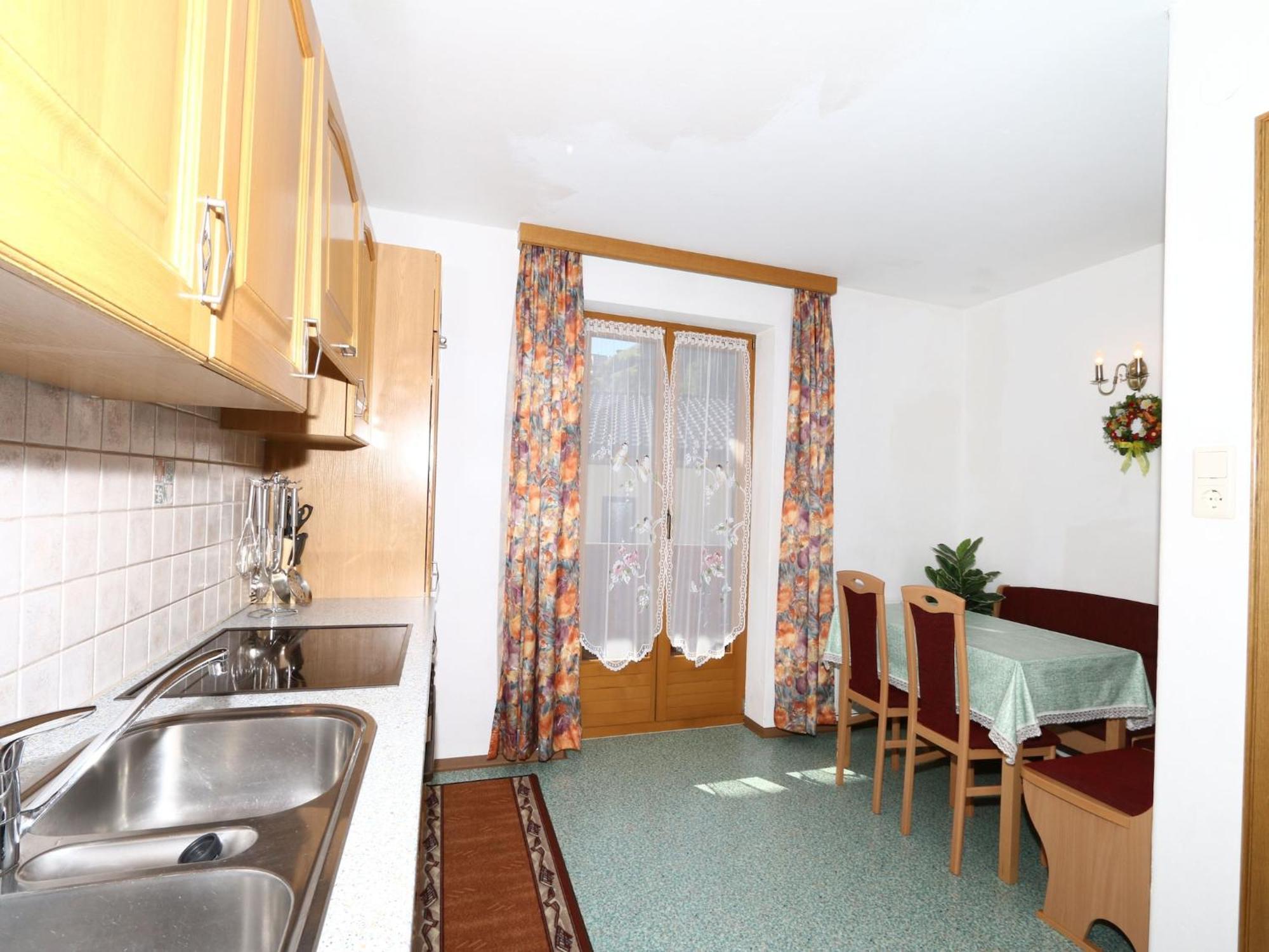 Apartment In Mayrhofen With A Balcony المظهر الخارجي الصورة