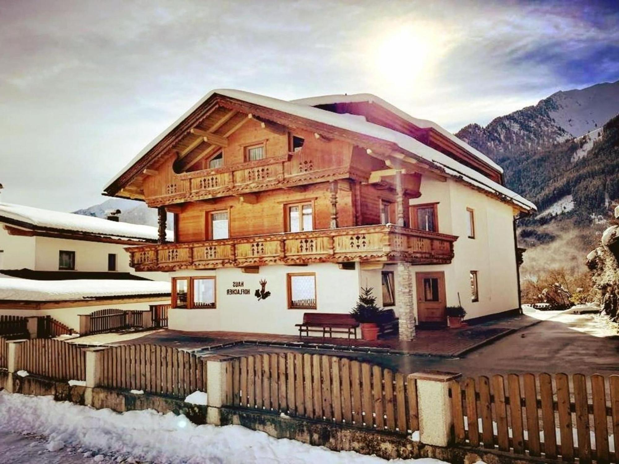 Apartment In Mayrhofen With A Balcony المظهر الخارجي الصورة
