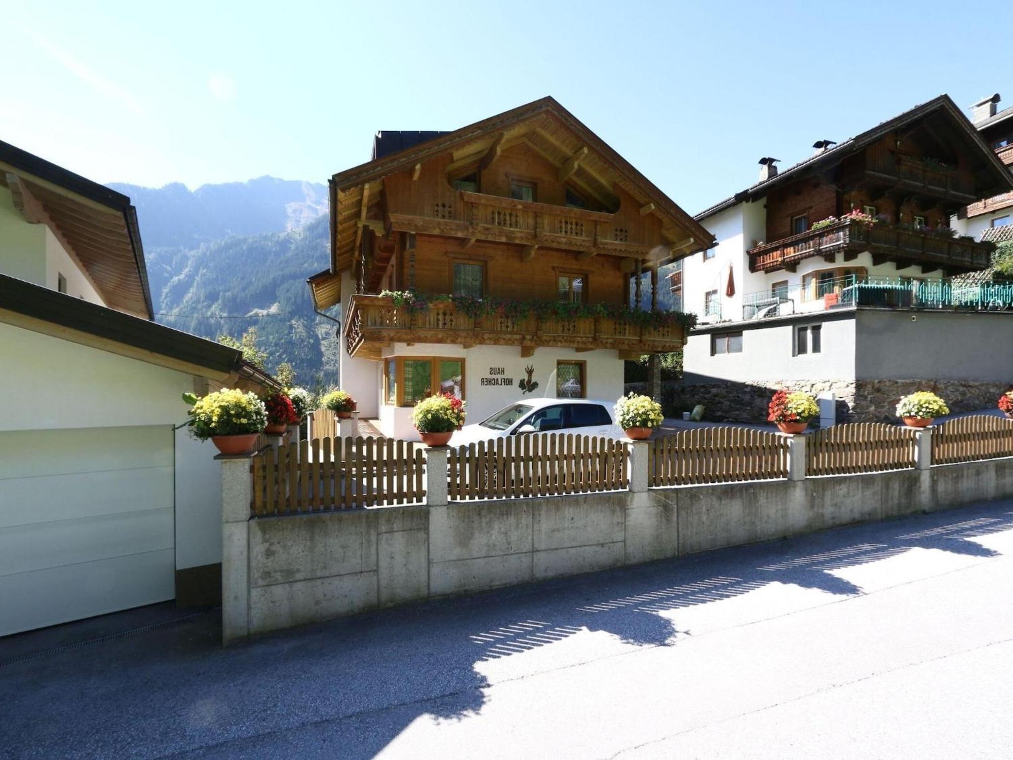 Apartment In Mayrhofen With A Balcony المظهر الخارجي الصورة