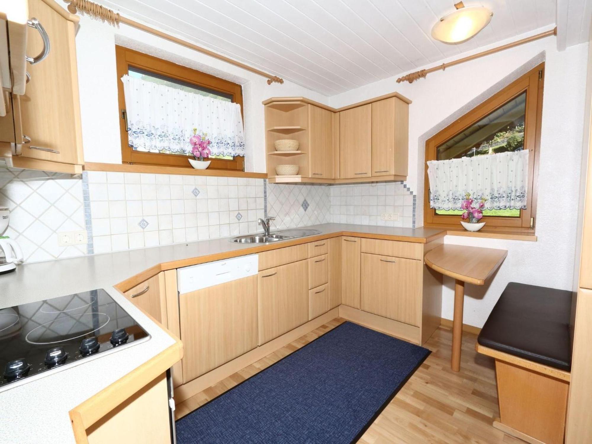 Apartment In Mayrhofen With A Balcony المظهر الخارجي الصورة