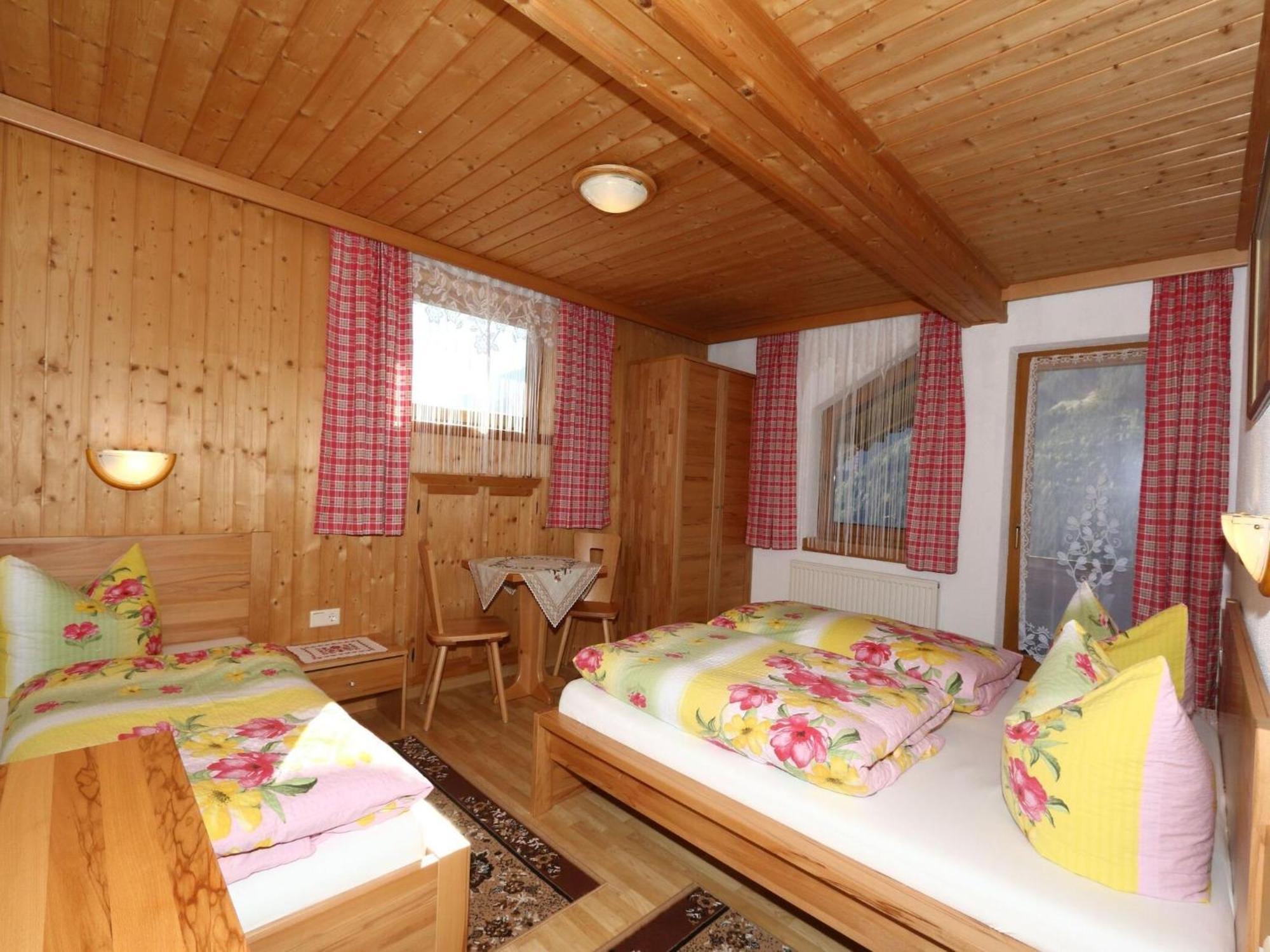 Apartment In Mayrhofen With A Balcony المظهر الخارجي الصورة